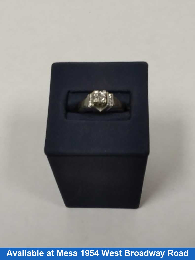 Women's Ring - White Gold 14k (.585) 5.1 grams Size 4