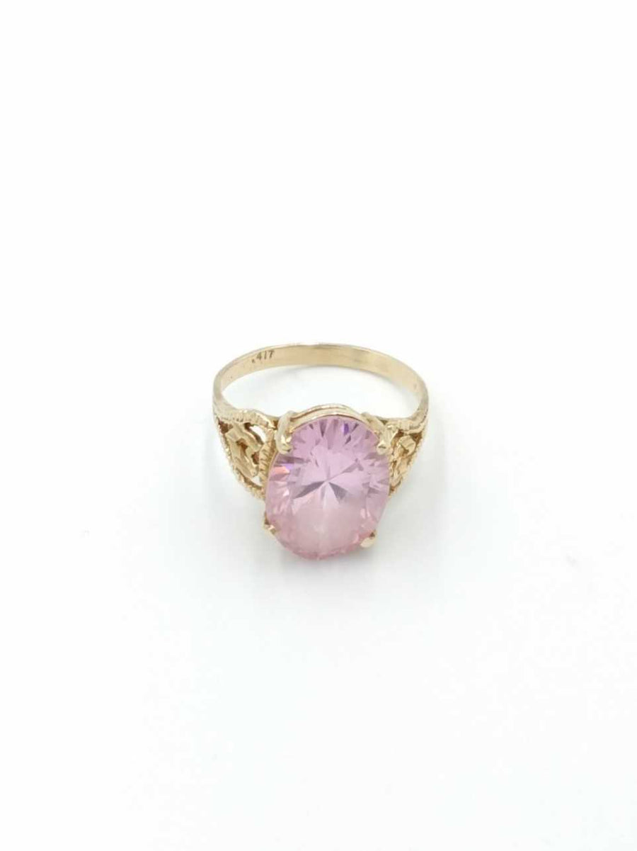 Women's Ring - Yellow Gold 10k (.417) 4.4 grams Size 8