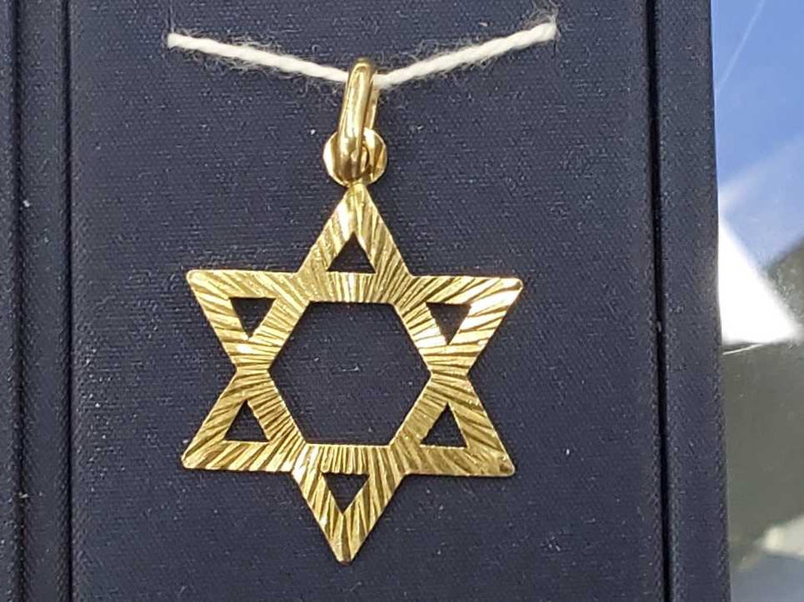Religious Pendant - Yellow Gold 10k (.417) 1.5 grams