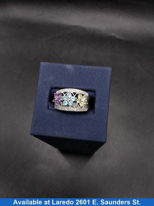 Women's Ring - White Gold 10k (.417) 5.2 grams Size 7