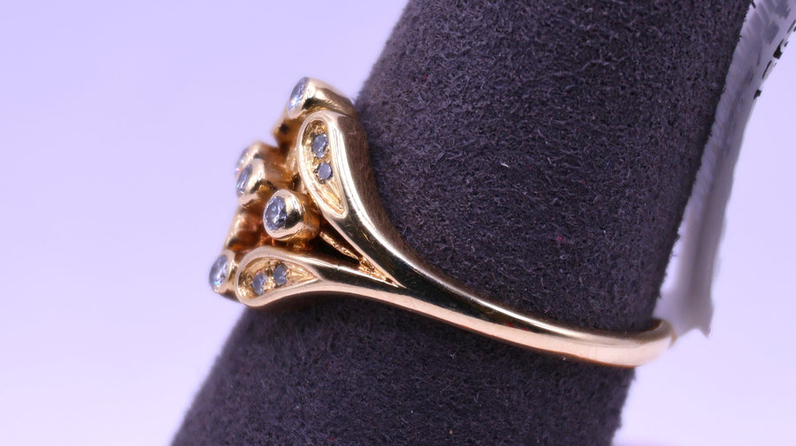 Women's Ring - Yellow Gold 14k (.585) 4 grams Size 6.5