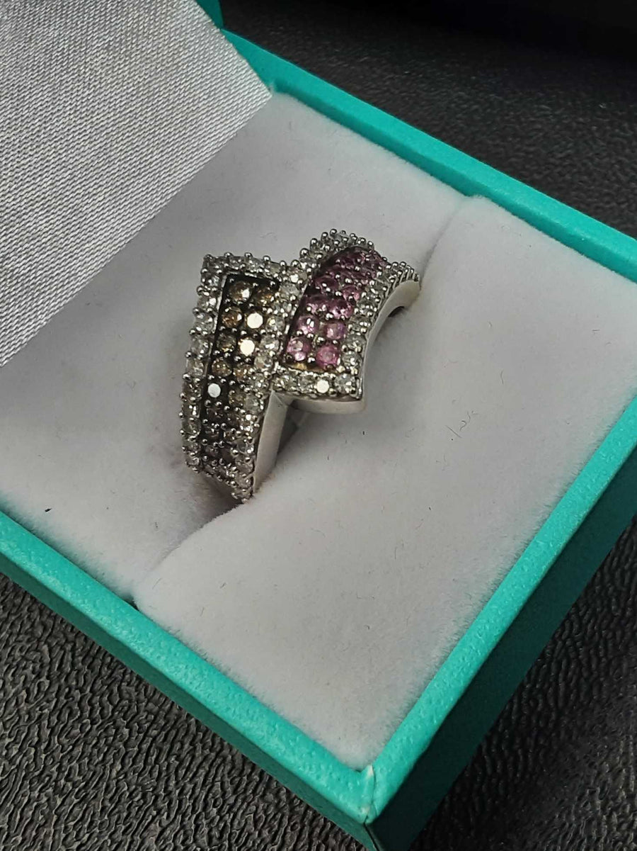 Women's Ring - Yellow Gold 14k (.585) 4.4 grams Size 7