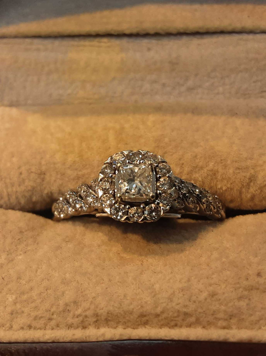 Women's Ring - White Gold 14k (.585) 2.9 grams Size 11