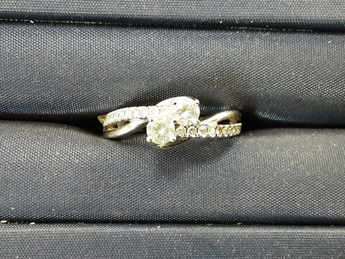 Women's Ring - White Gold 14k (.585) 4.1 grams Size 8