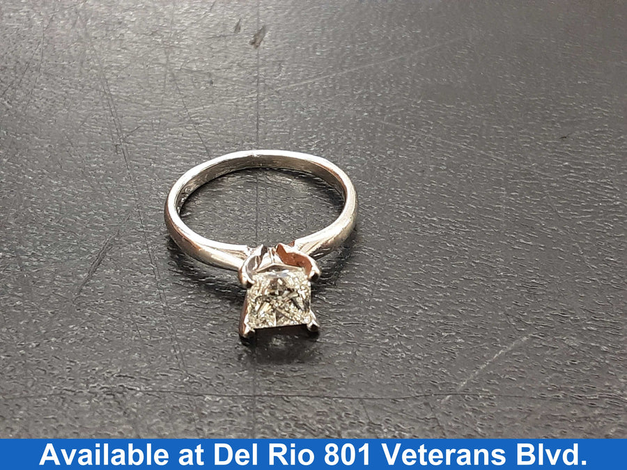 Women's Ring - Solitaire - White Gold 14k (.585) 2.3 grams Size 4.5