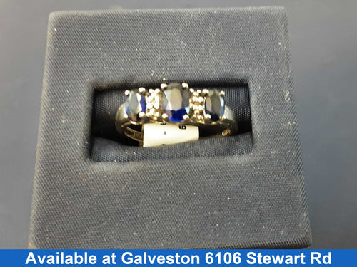 Women's Ring - White Gold 10k (.417) 2 grams Size 7