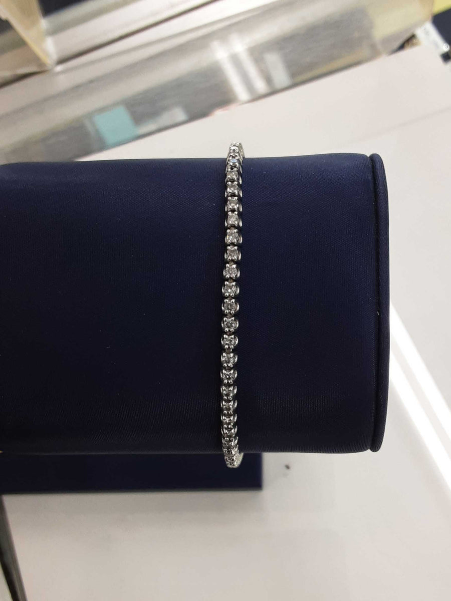 Tennis Bracelet - White Gold 14k (.585) 8.4 grams 8 inch