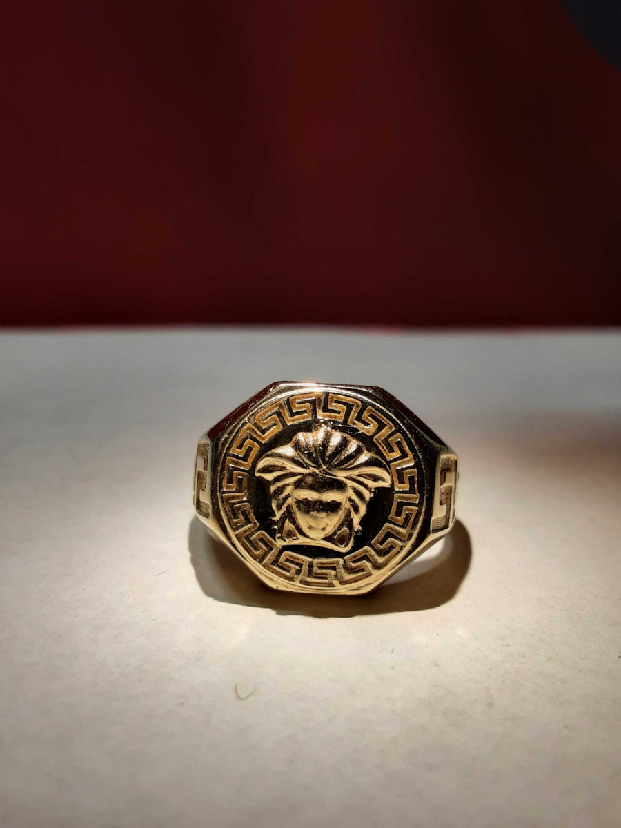 Men's Ring - Yellow Gold 14k (.585) 7.4 grams Size 10.5