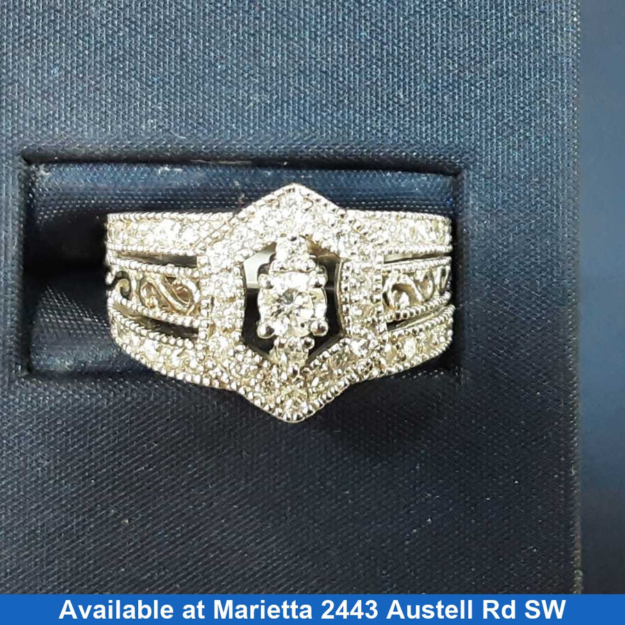 Women's Ring - White Gold 10k (.417) 7.3 grams Size 7