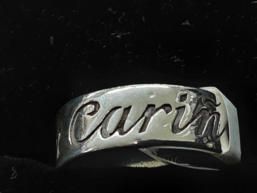 Women's Ring - Silver 7.6 grams Size 9