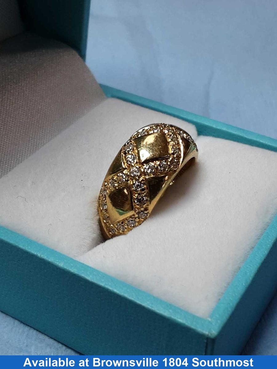 Women's Ring - Yellow Gold 14k (.585) 6.1 grams Size 6.5
