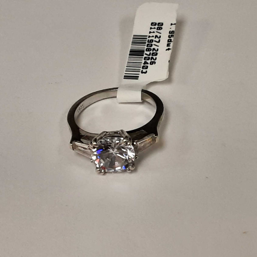 Women's Ring - Solitaire - Silver 2.9 grams Size 6