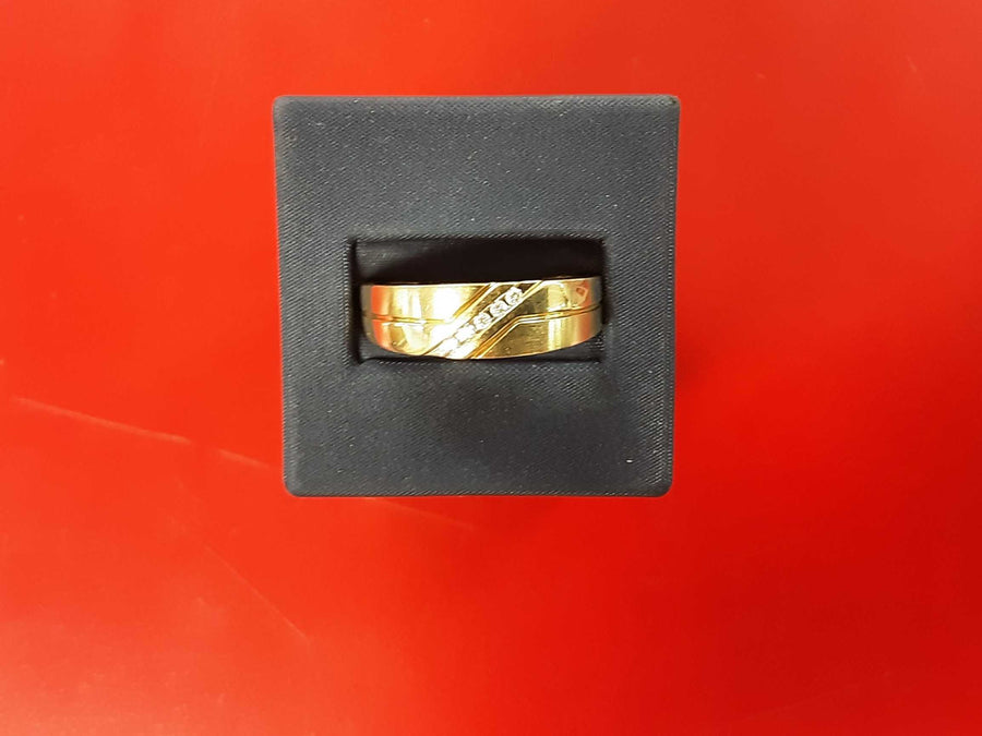 Men's Ring - Yellow Gold 10k (.417) 4.2 grams Size 11
