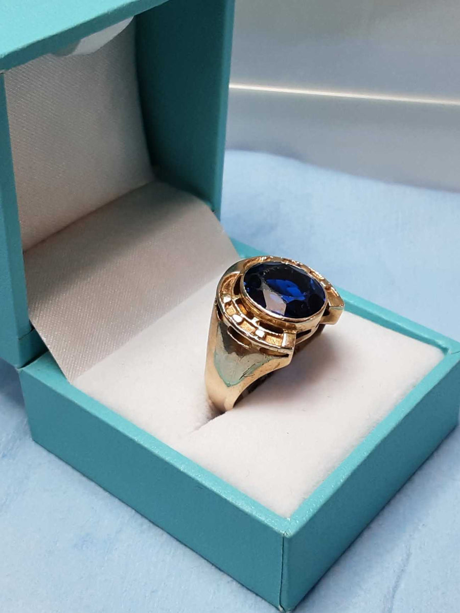 Men's Ring - Yellow Gold 10k (.417) 5.6 grams Size 10.5