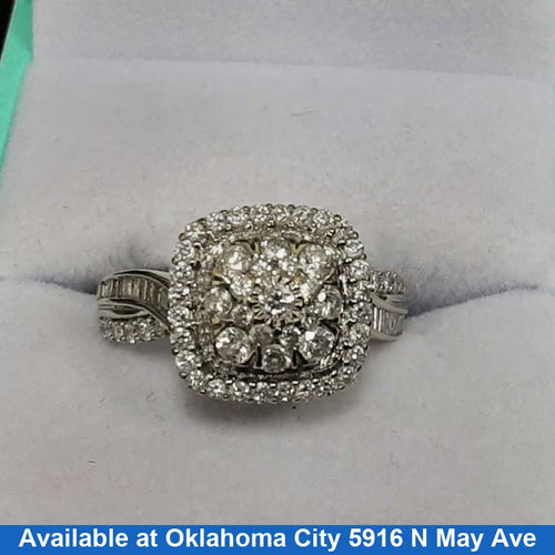 Women's Ring - White Gold 10k (.417) 3.7 grams Size 8