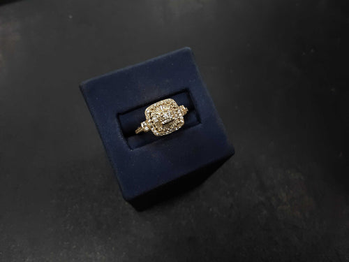 Women's Ring - Yellow Gold 14k (.585) 2.8 grams Size 6