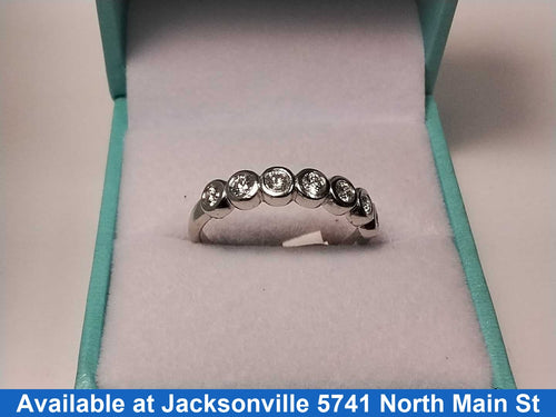 Ring - Wedding Band - White Gold 10k (.417) 3.4 grams Size 8.5