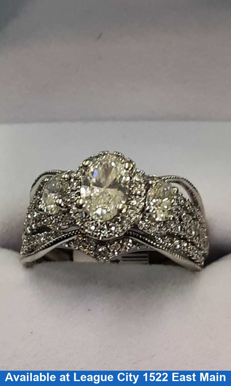 Women's Ring - White Gold 14k (.585) 9.5 grams Size 8
