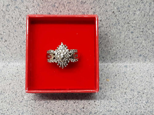 Women's Ring - Yellow Gold 10k (.417) 6.3 grams Size 8
