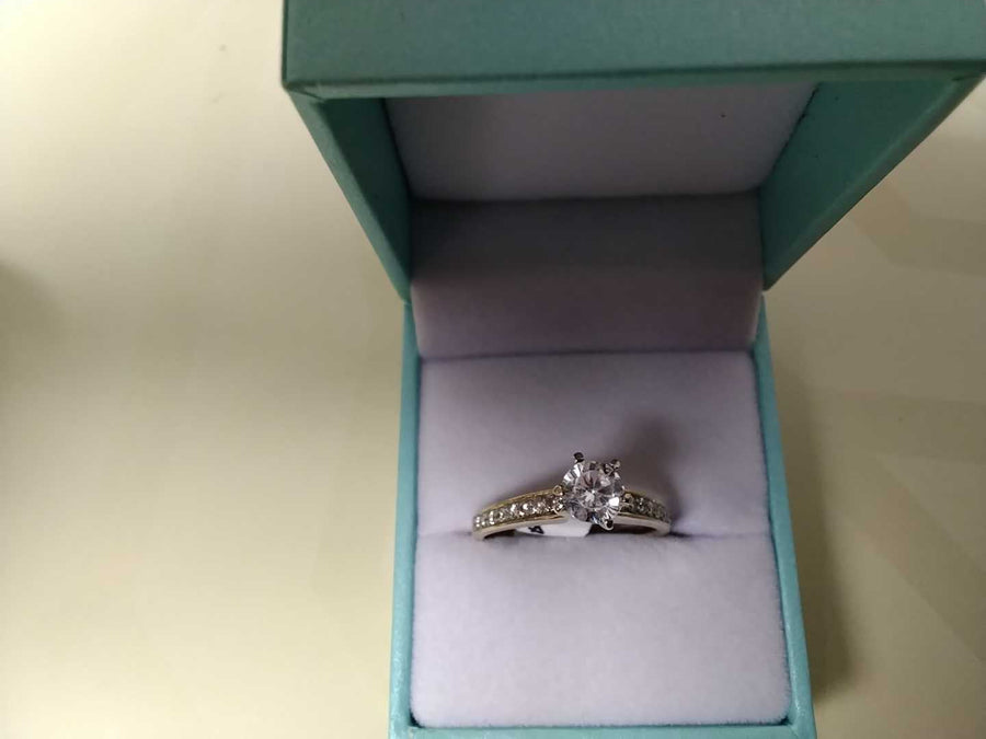 Women's Ring - Yellow Gold 14k (.585) 4.1 grams Size 10