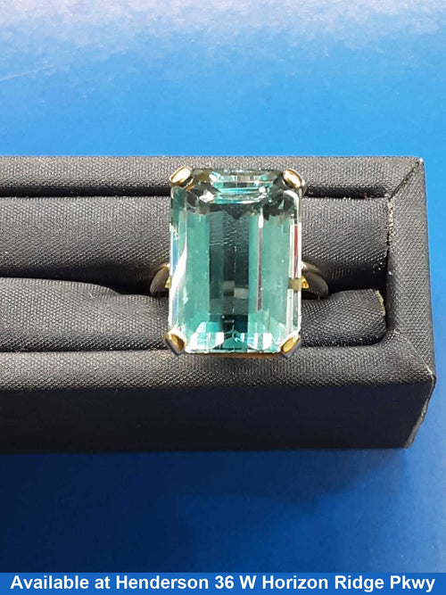 Women's Ring - Solitaire - Yellow Gold 14k (.585) 8.3 grams Size 20