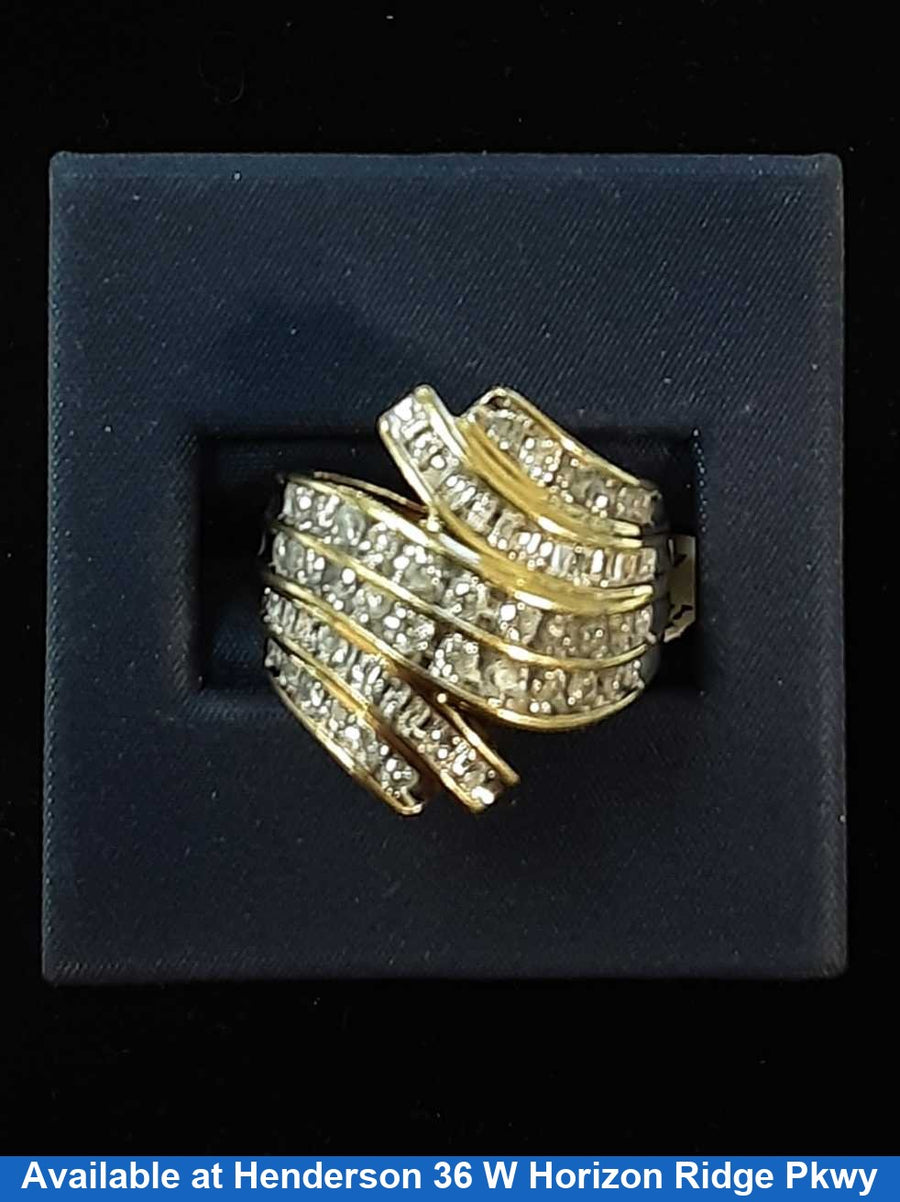 Women's Ring - Yellow Gold 10k (.417) 5.5 grams Size 7