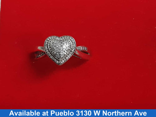 Women's Ring - Silver 3.2 grams Size 8