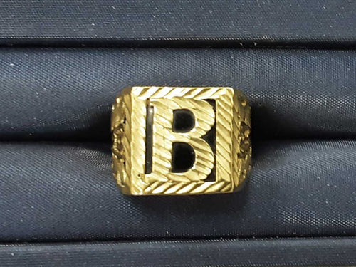 Men's Ring - Yellow Gold 10k (.417) 3.9 grams Size 9