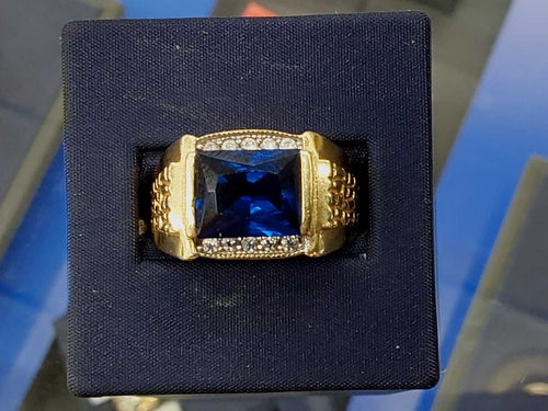 Men's Ring - Yellow Gold 14k (.585) 10.7 Grams Size 13