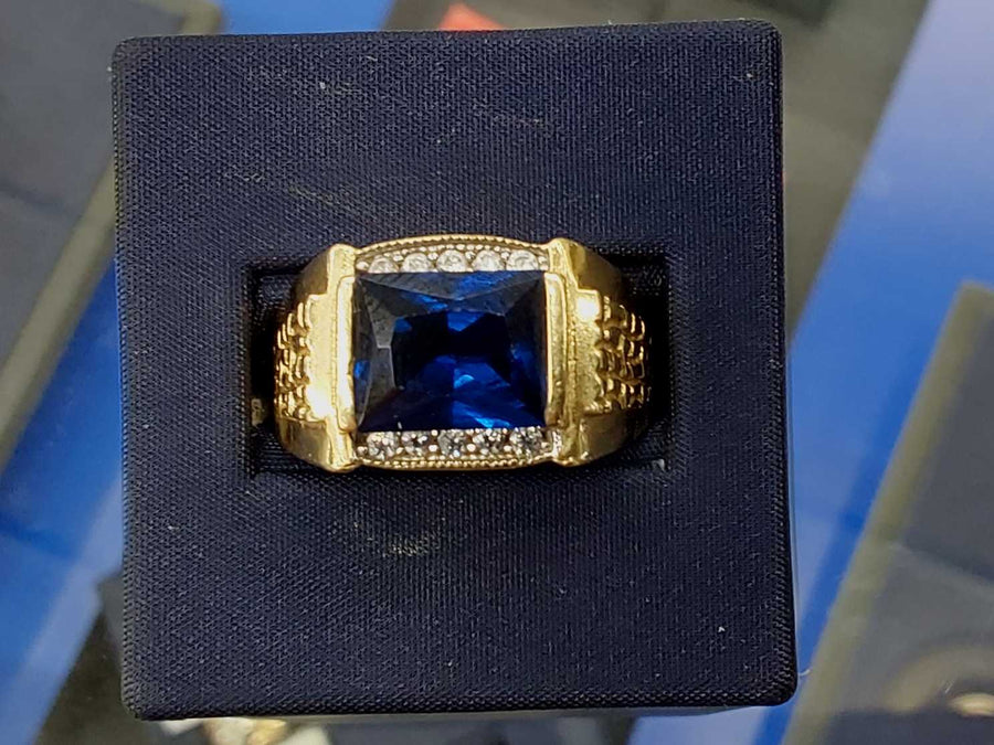 Men's Ring - Yellow Gold 14k (.585) 10.7 Grams Size 13