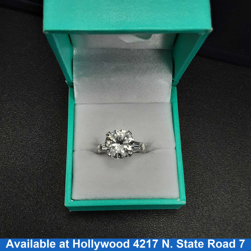 Women's Ring - Solitaire - White Gold 14k (.585) 5.2 grams Size 9