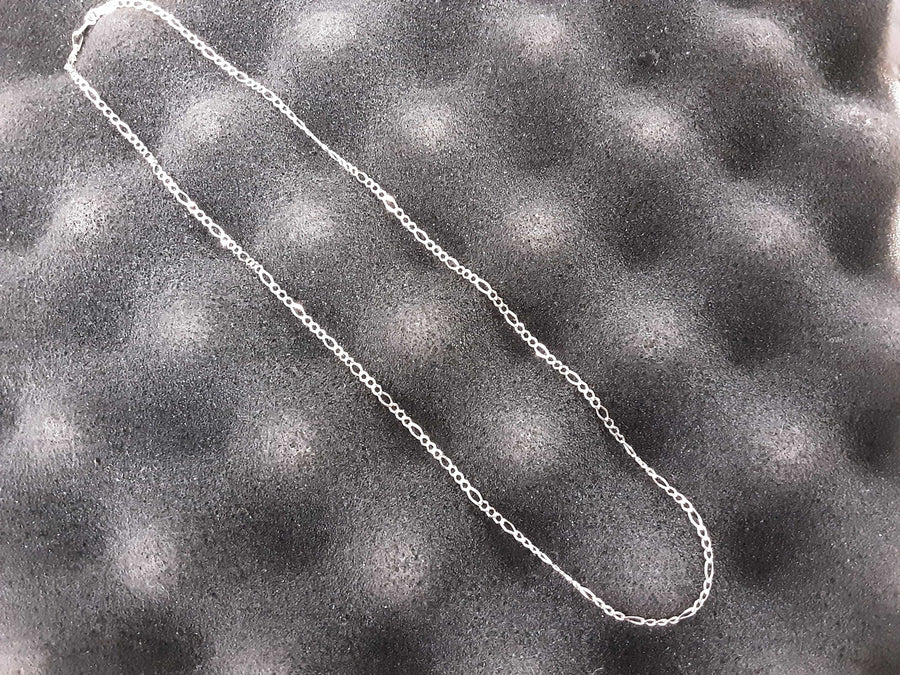 Figaro Chain - Yellow Gold 10k (.417) 2.9 grams 18 inch
