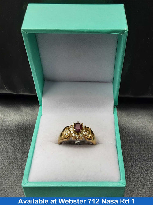 Women's Ring - Yellow Gold 18k (.750) 3.6 grams Size 7