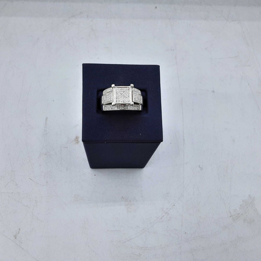 Men's Ring - Yellow Gold 10k (.417) 2.9 grams Size 10.5