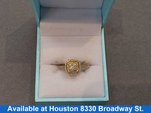 Women's Ring - Yellow Gold 10k (.417) 2.6 grams Size 7.5