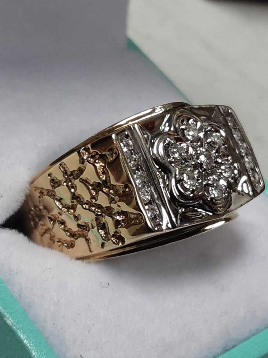Women's Ring - Yellow Gold 10k (.417) 8.1 grams Size 10.5
