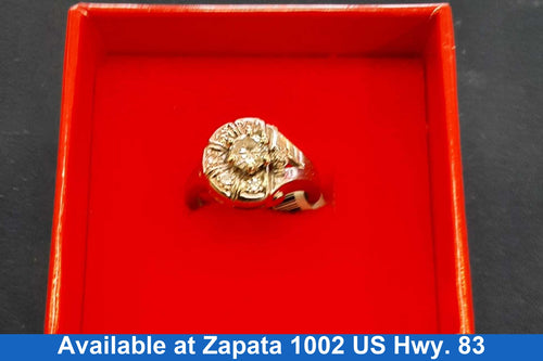 Women's Ring - White Gold 18k (.750) 4.5 grams Size 8
