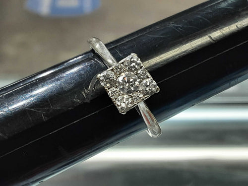 Women's Ring - White Gold 14k (.585) 2.4 grams Size 7