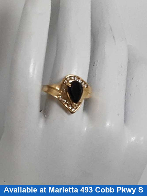 Women's Ring - Yellow Gold 14k (.585) 3.7 grams Size 5.5