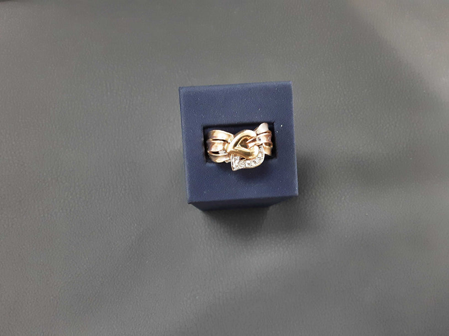 Women's Ring - Yellow Gold 10k (.417) 7.5 grams Size 10.5