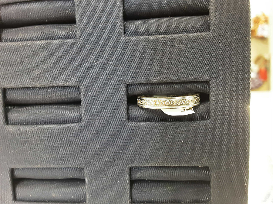Women's Ring - Anniversary - White Gold 14k (.585) 2.8 grams Size 7.5