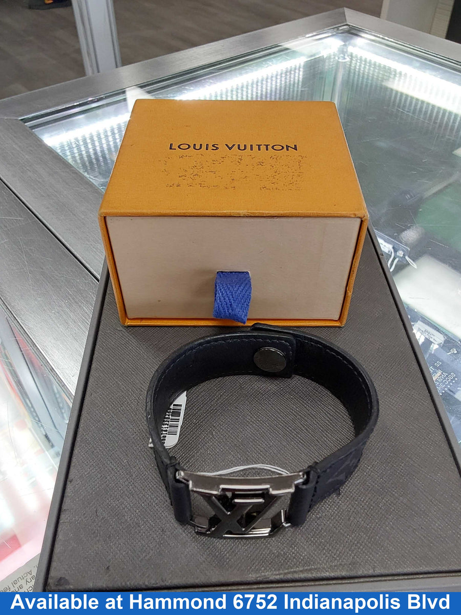 Bangle Bracelet - Stainless 25.9 grams 8 inch