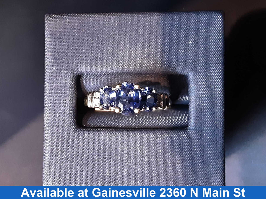 Women's Ring - White Gold 10k (.417) 2.6 grams Size 7