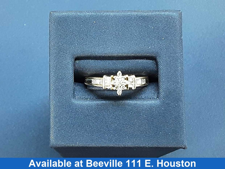 Women's Ring - Yellow Gold 10k (.417) 2.2 grams Size 7.5