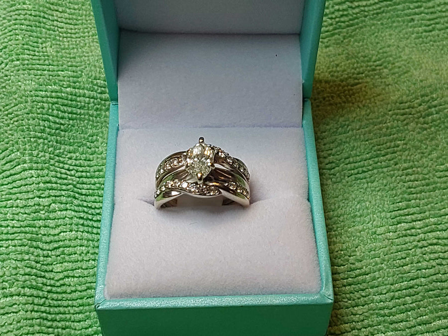 Ring - Engagement Set - White Gold 14k (.585) 7 grams Size 5.5