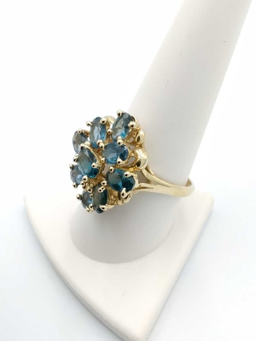 Women's Ring - Yellow Gold 10k (.417) 5.48 grams Size 10