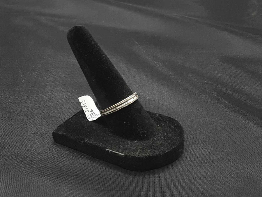 Ring - Wedding Band - White Gold 14k (.585) 2.1 grams Size 6.5
