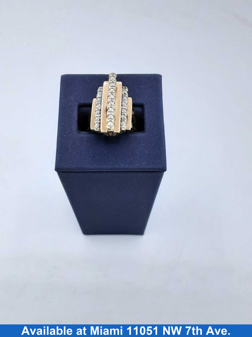 Women's Ring - Yellow Gold 14k (.585) 8.6 grams Size 7