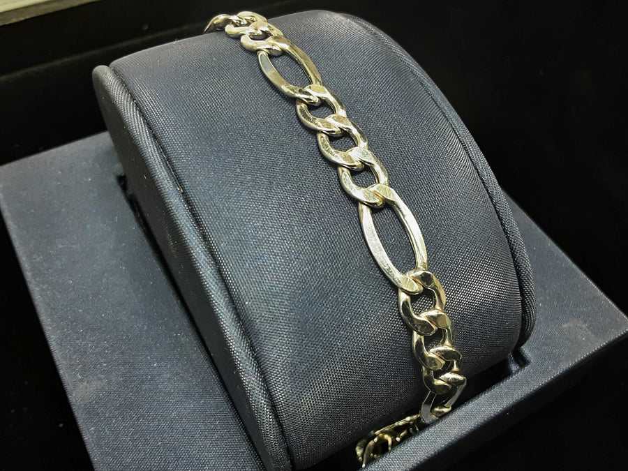 Figaro Bracelet - White Gold 10k (.417) 4.6 grams 8 inch