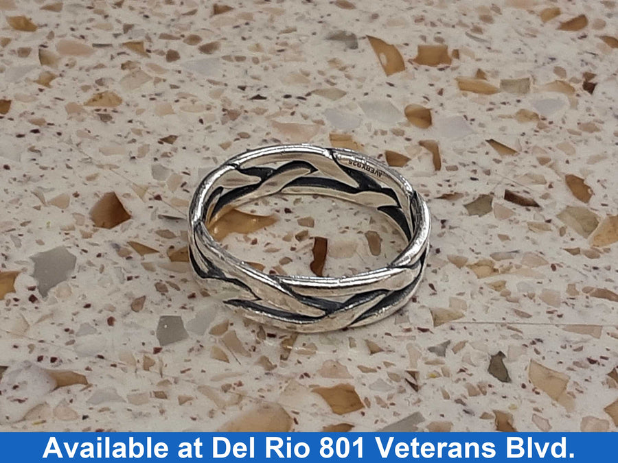 Ring - Wedding Band - Silver 3.2 grams Size 8.5